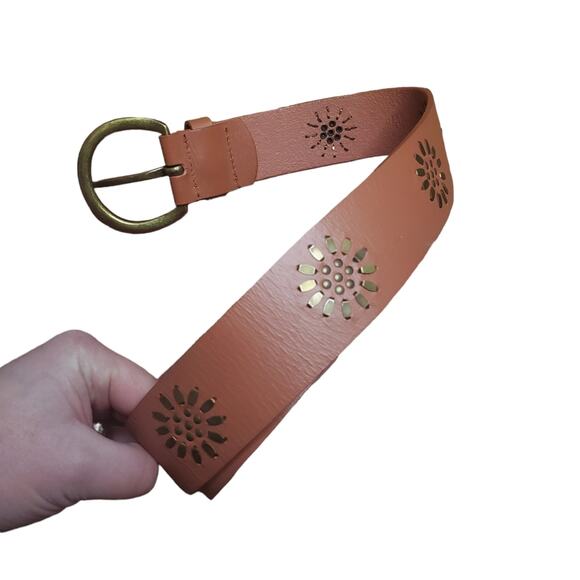 Linea Pelle Anthropologie Brown Genuine Leather Metal Floral Studded Belt - Picture 3 of 13